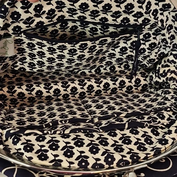 Vera Bradley Eloise Handbag & Wallet. EUC - Picture 4 of 8